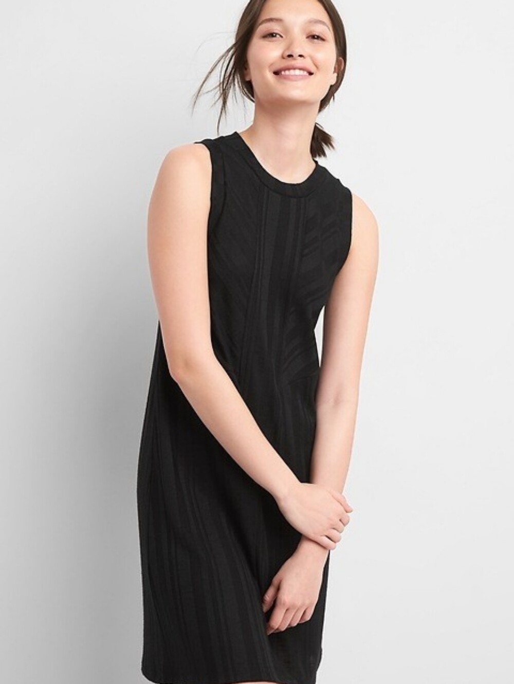 GAP Black Sleeveless Textured Shift Dress